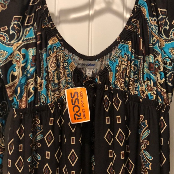 NWT Dress - Picture 4 of 4